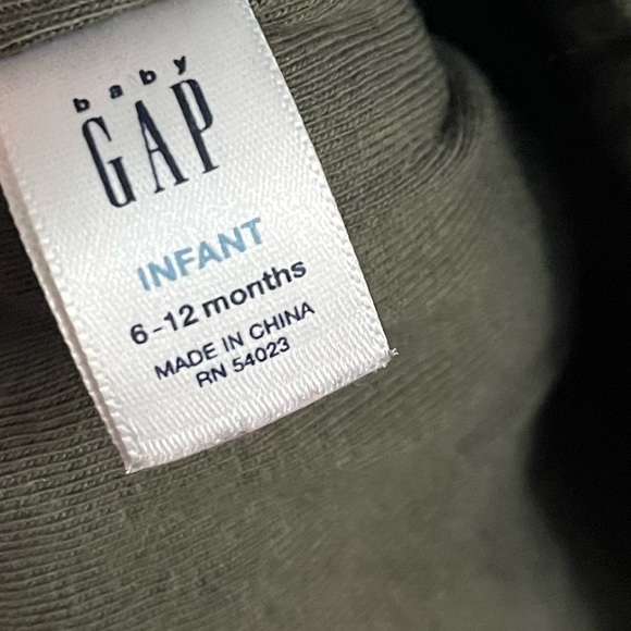 Baby Gap • Vintage Holiday 2004 Infant Fleece Hat - Picture 2 of 4